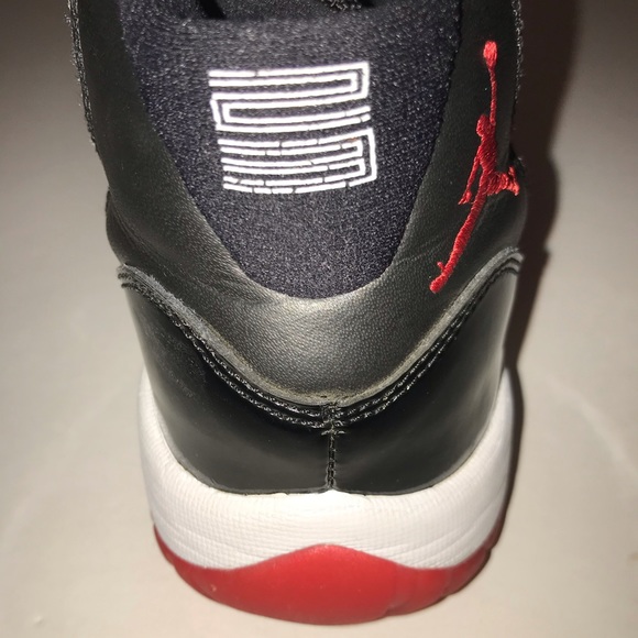 Jordan 11 Retro 2012 Playoffs Bred (GS) Size 4.5Y - Picture 11 of 16